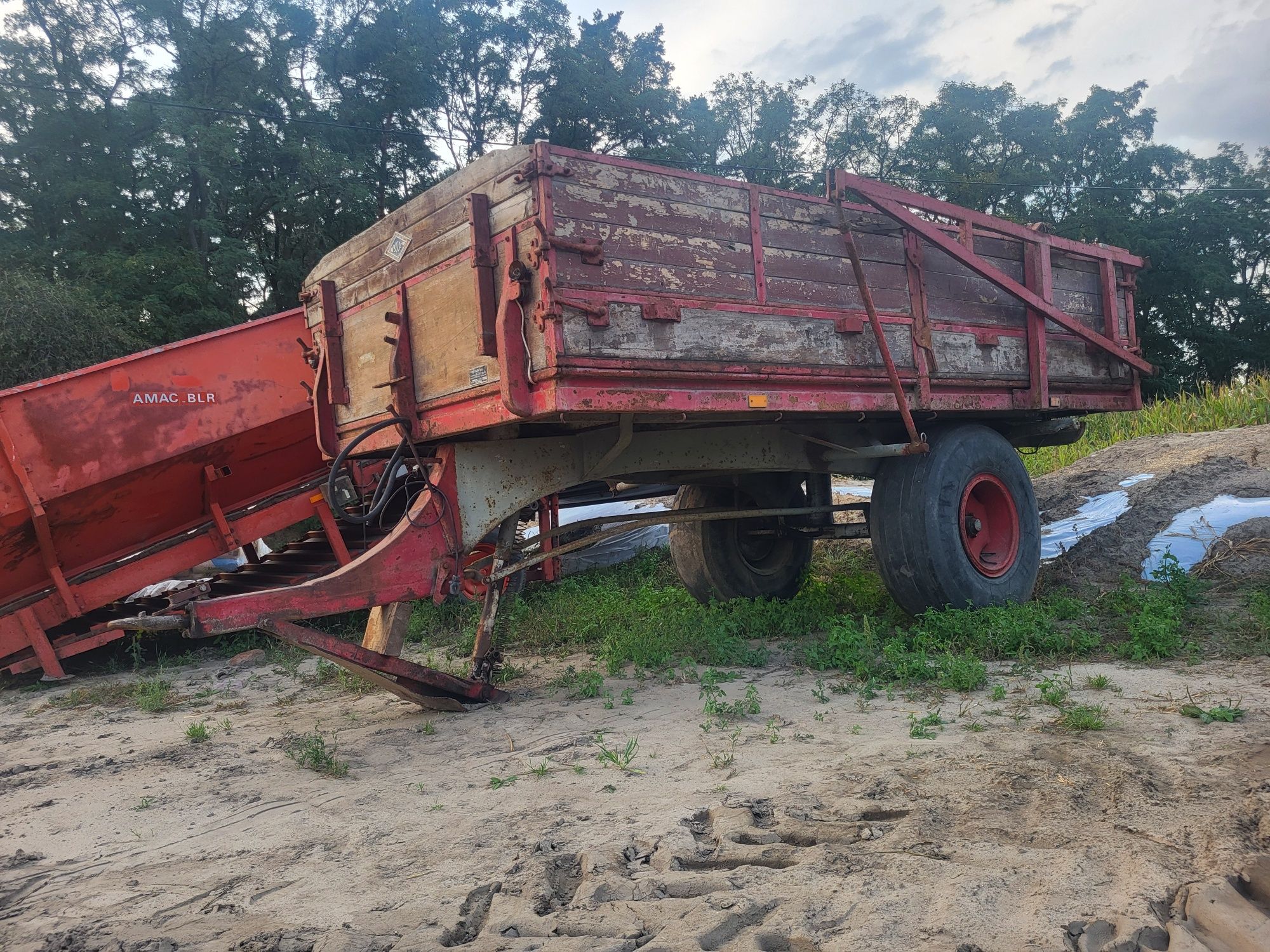 przyczepa Skorupowa tandem wywrotka 4-5ton do tyłu d47