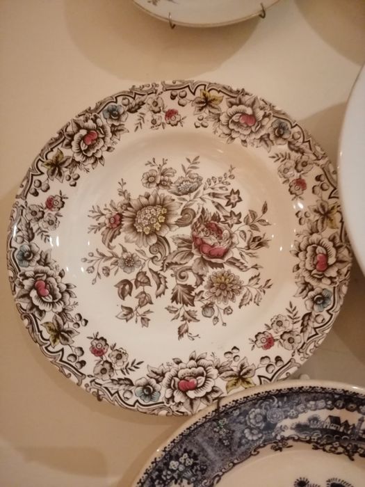 Prato ladeiro em cerâmica anttigo da Gesol Portugal