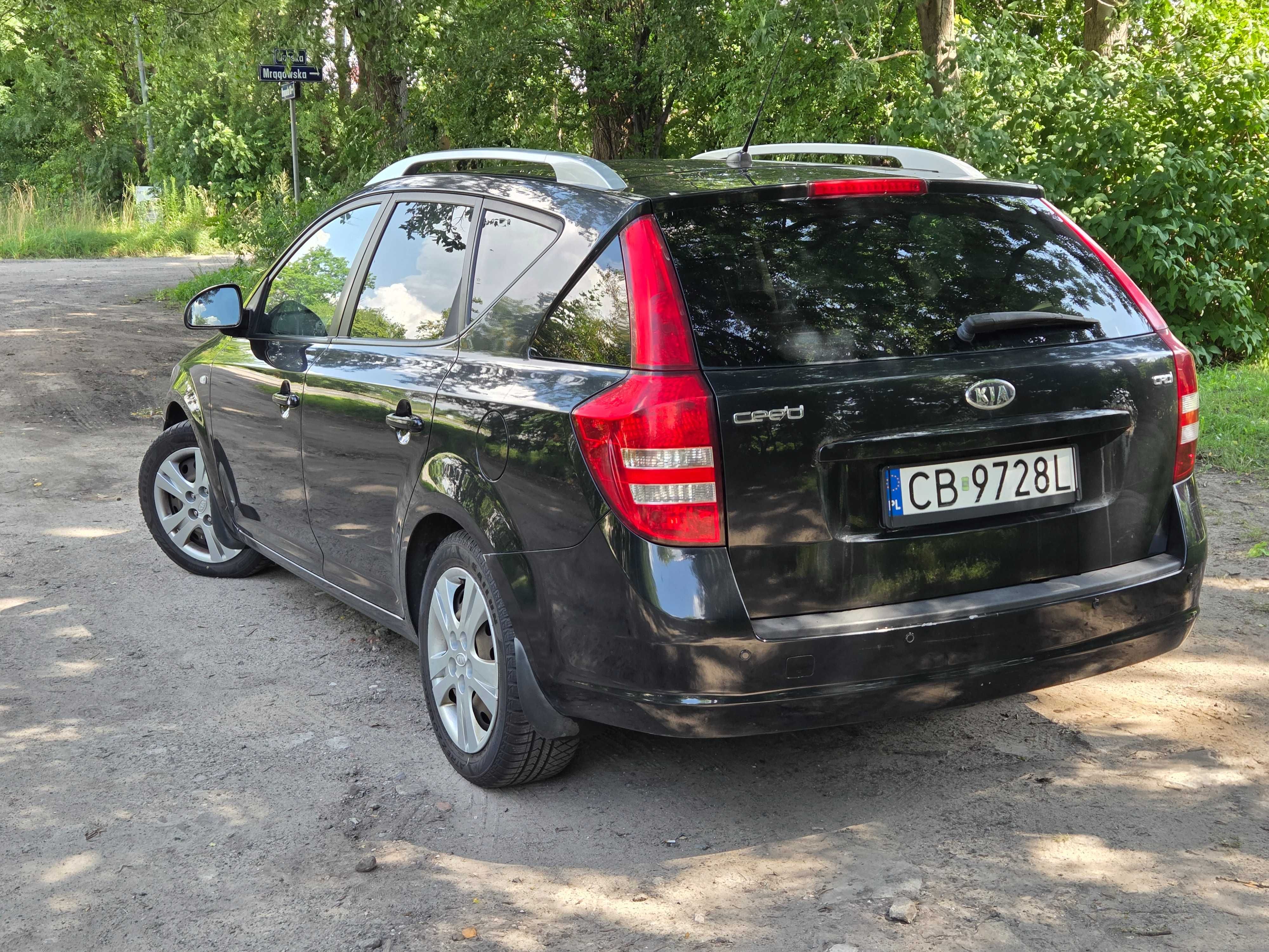 syndyk sprzeda samochód Kia Cee'd