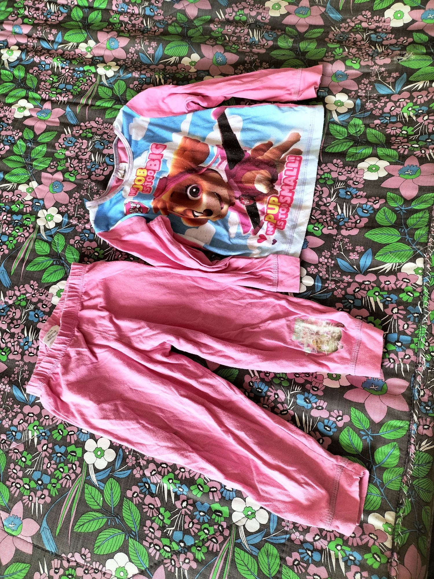 Dwu częściowa piżamka