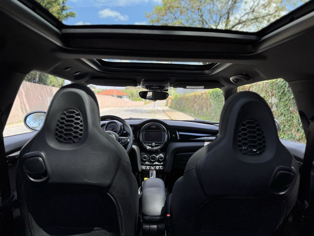 Mini Cooper 1.5 com 136cv