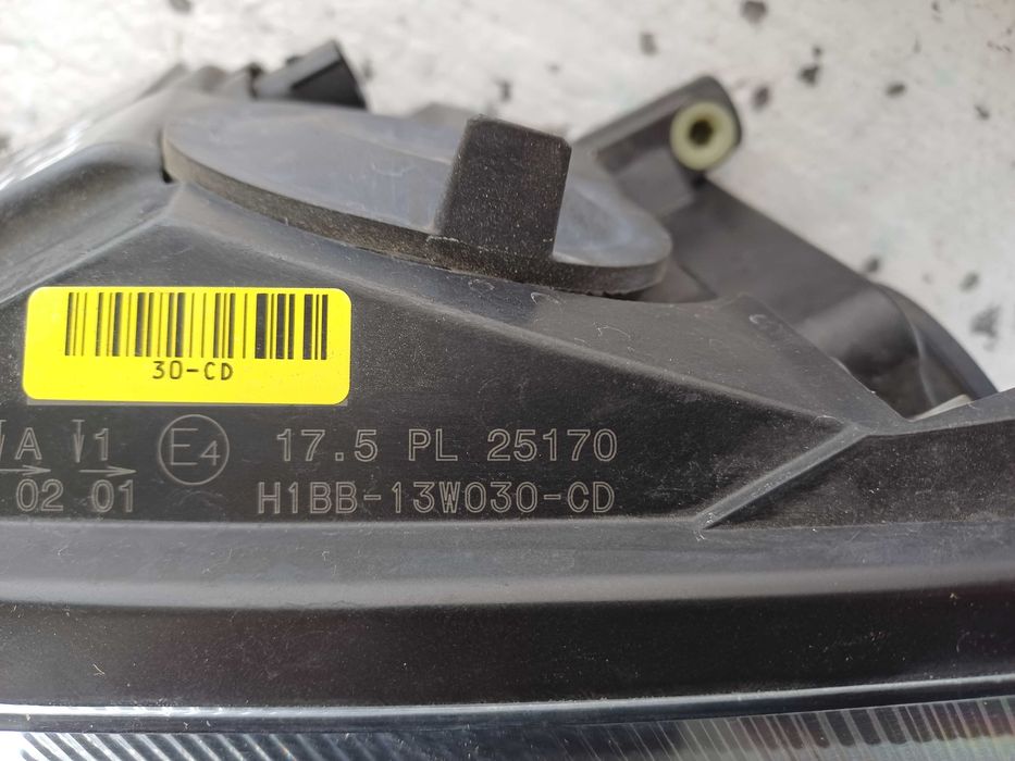 lampa lewa ford fiesta mk8 soczewka led model h1bb-13w030-cd od 2017-