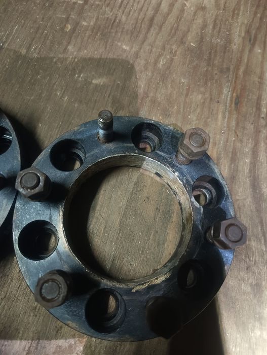 Dystanse koła nissan Terrano