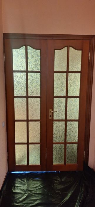 Дерев'яні двері 1.3х2.05h