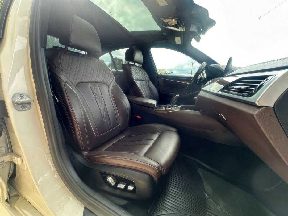 BMW 5 Series M550i xDrive      2018