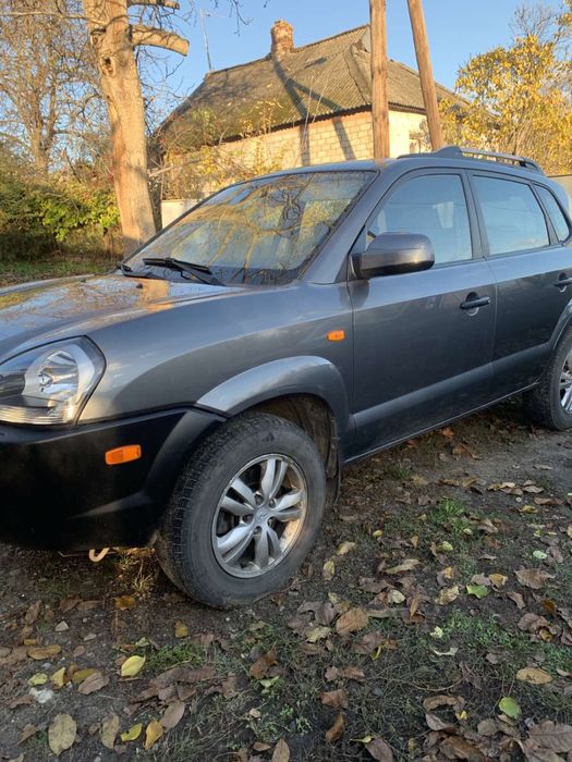 Продам автомобиль Tucson