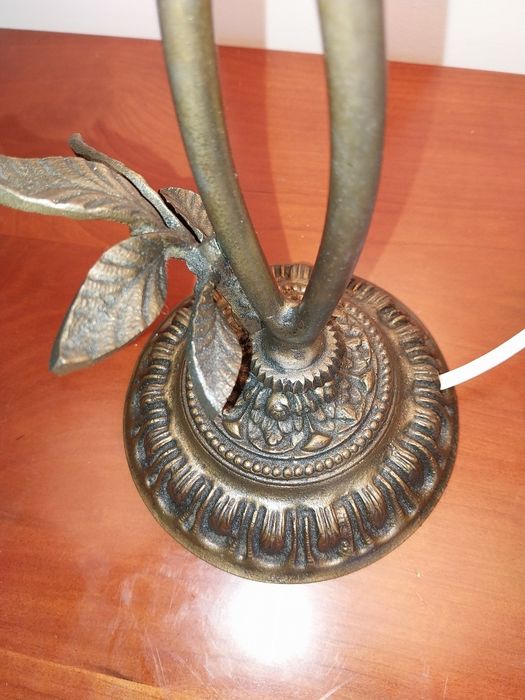 Par de candeeiros antigos de mesa