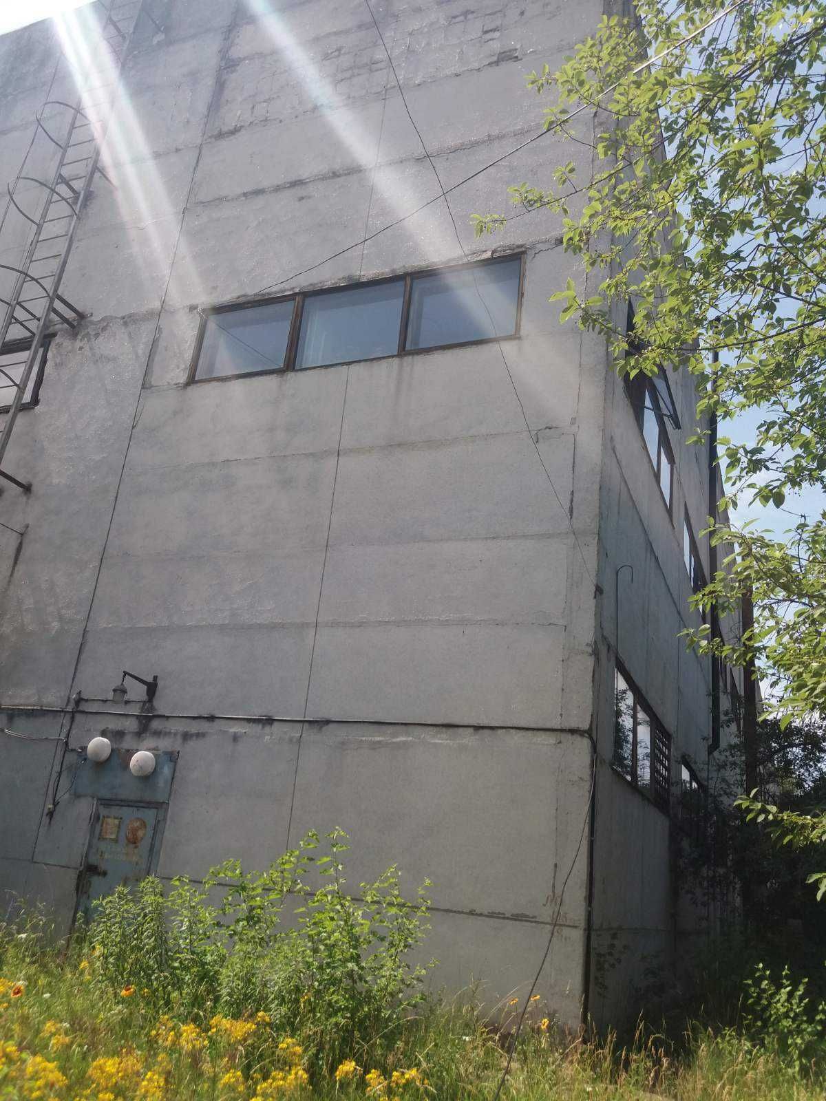 Продам гарне виробниче приміщення м Чернігів