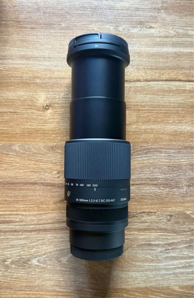 Sigma 16-300mm f/3.5-6.3 Contemporary Sony E