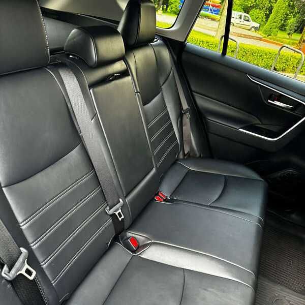 Toyota RAV4 XLE Premium 2021