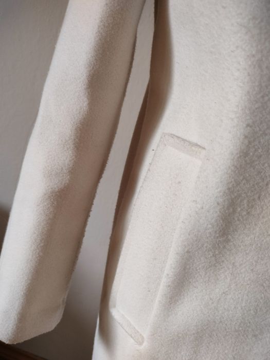 Jasny płaszcz klasyczny zimowy XS Bershka