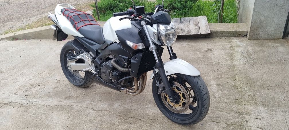 Сузуки GSR 400    12р