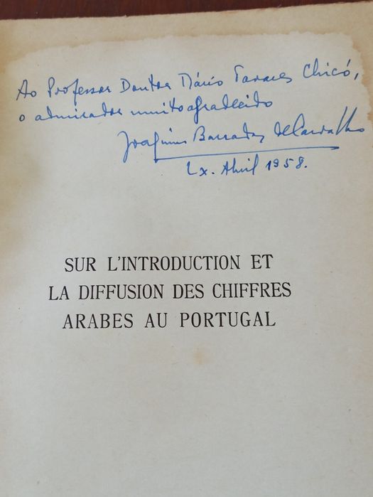 Publicações sobre diversos temas com dedicatória  manuscrita do autor.