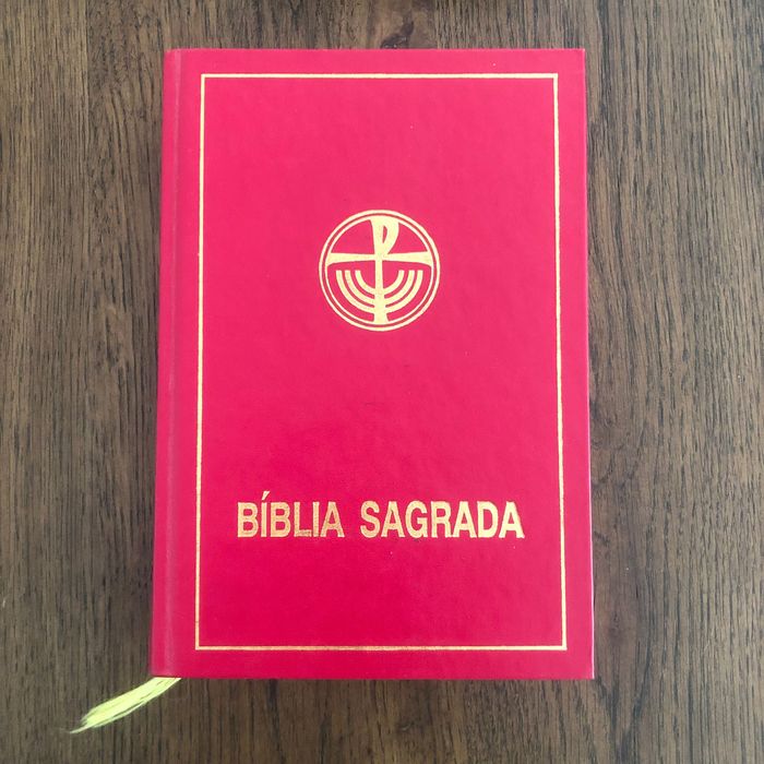 Livro “Bíblia Sagrada”