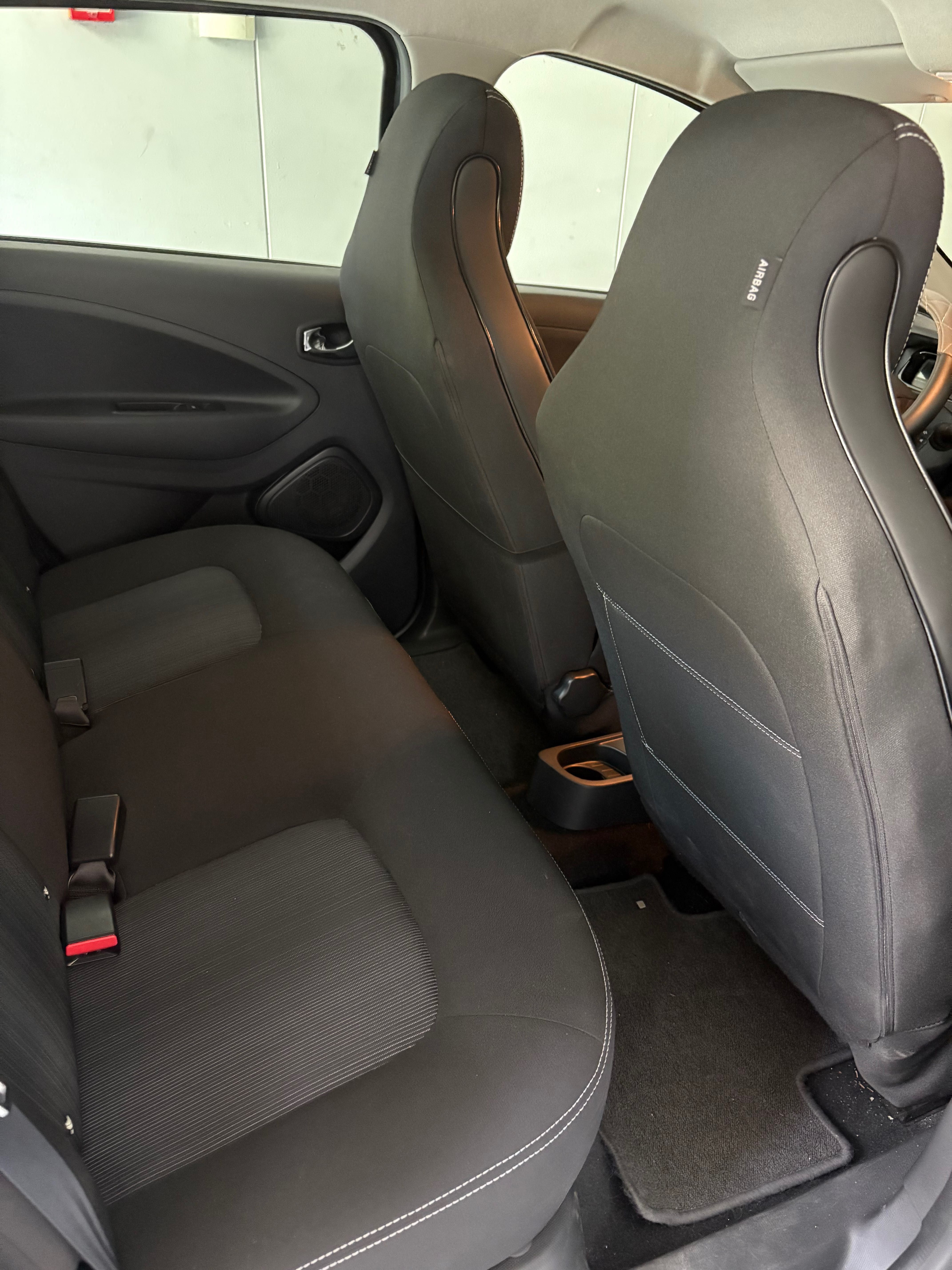 Renault Zoe (BFM_) Elétrico 109 cv / 80 kW