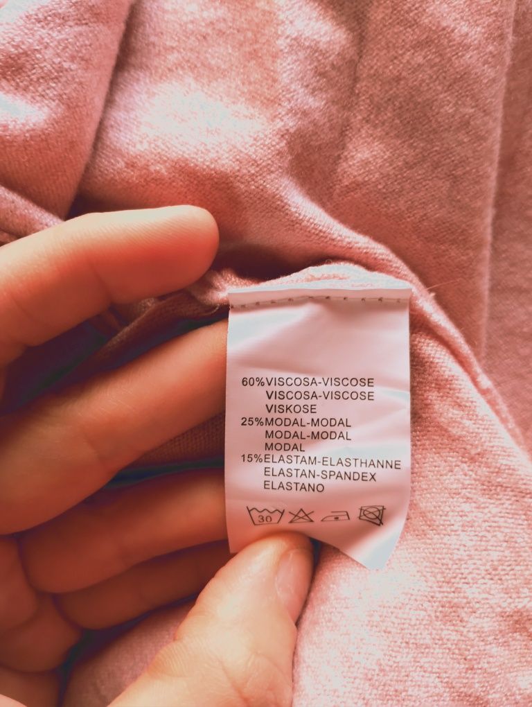 Sukienka pudrowa długa z tiulem