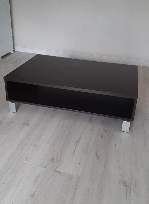 Журнальний столик