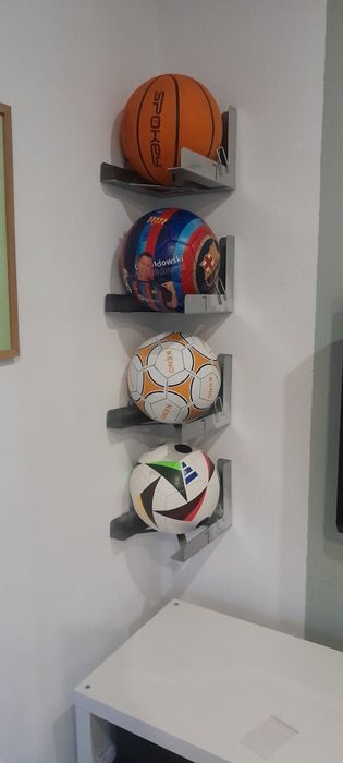 Uchwyt na piłkę , wieszak