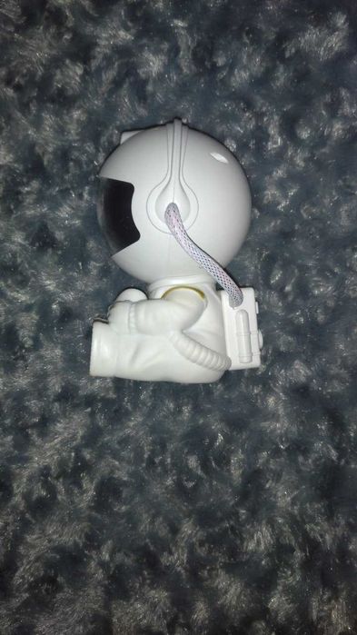 Проектор космонавт