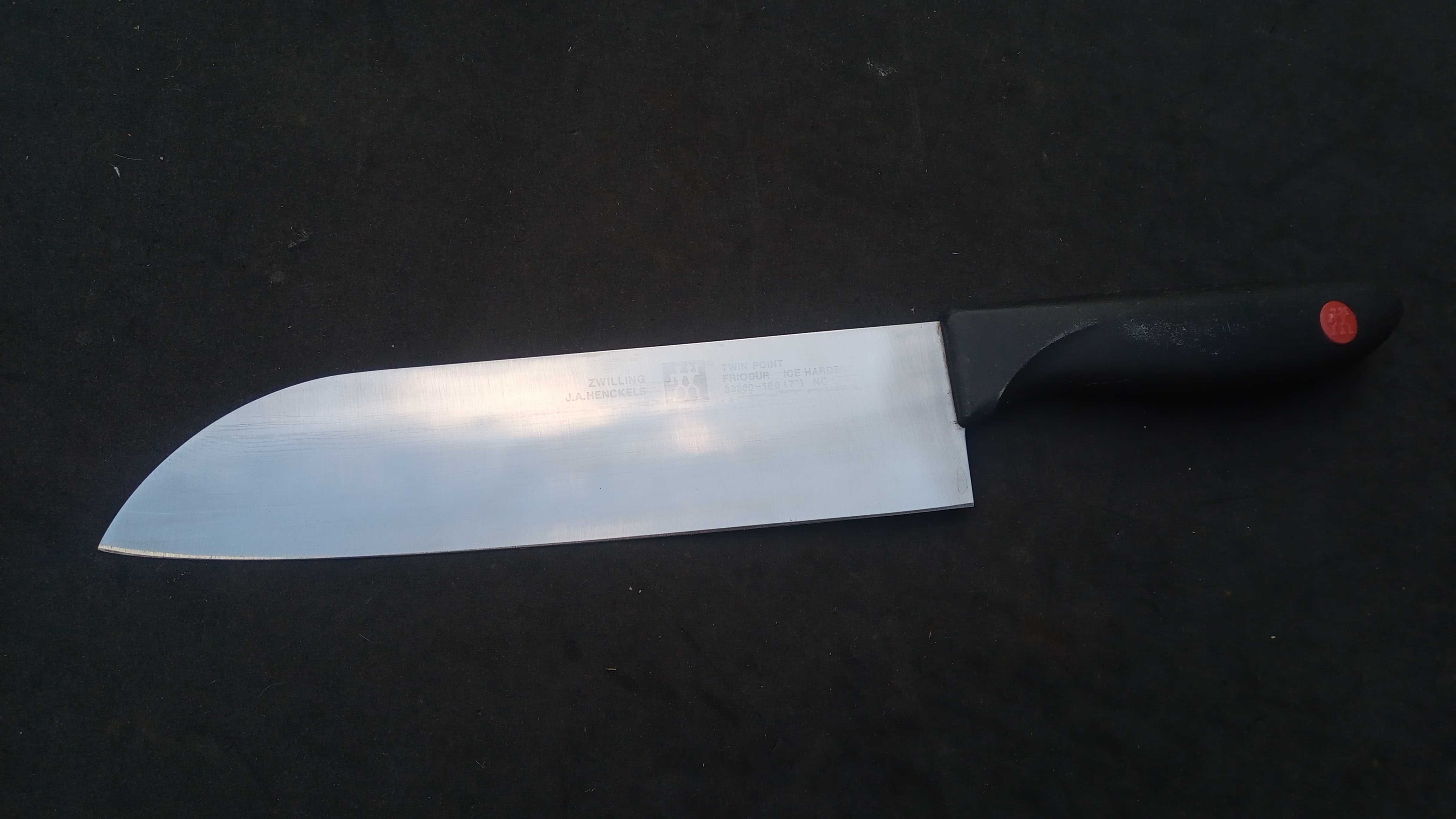 Nóż Zwilling J.A. Henckels santoku