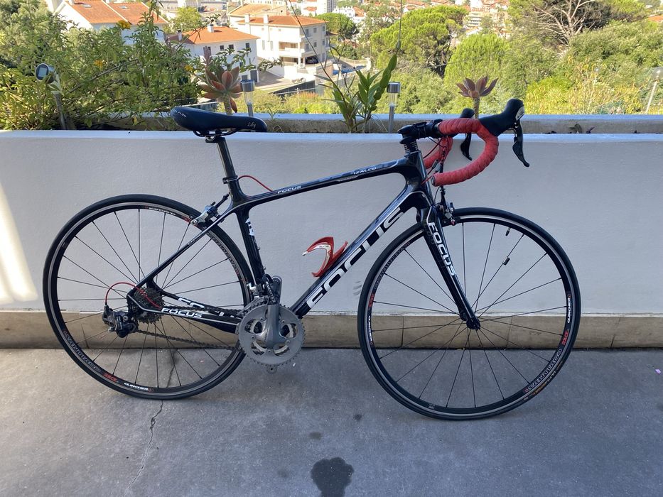 Bicicleta estrada Focus Izalco Carbono S