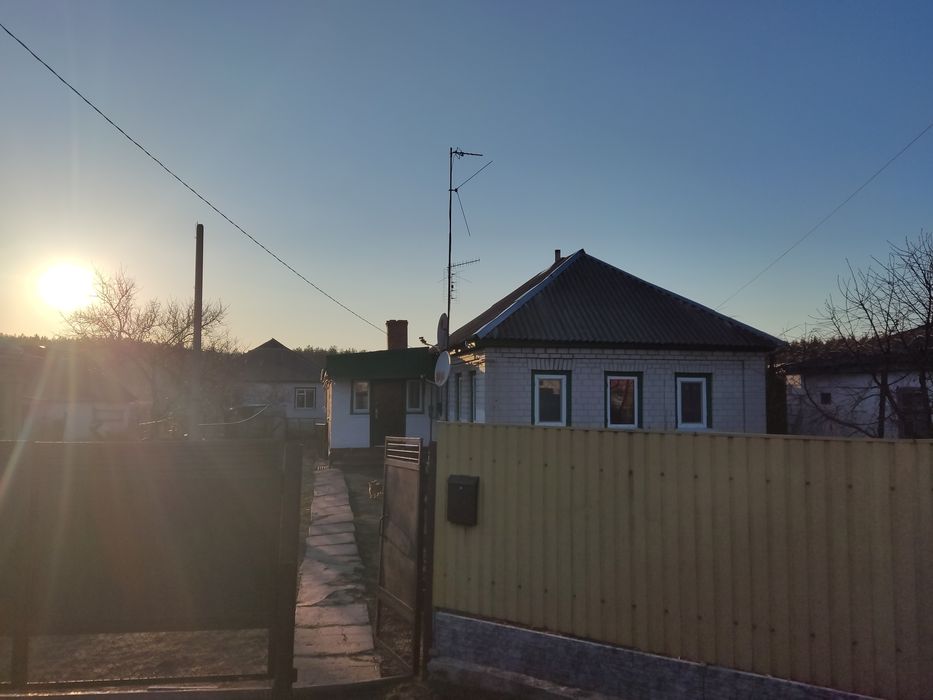 Продам два будинки на одній земельній ділянці в с.Руська Поляна