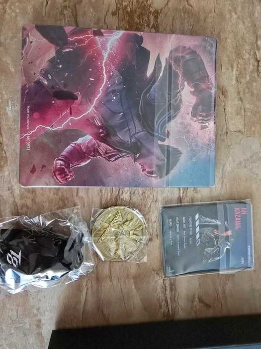 Tekken 8 steelbook + inne gadżety z edycji kolekcjonerskiej