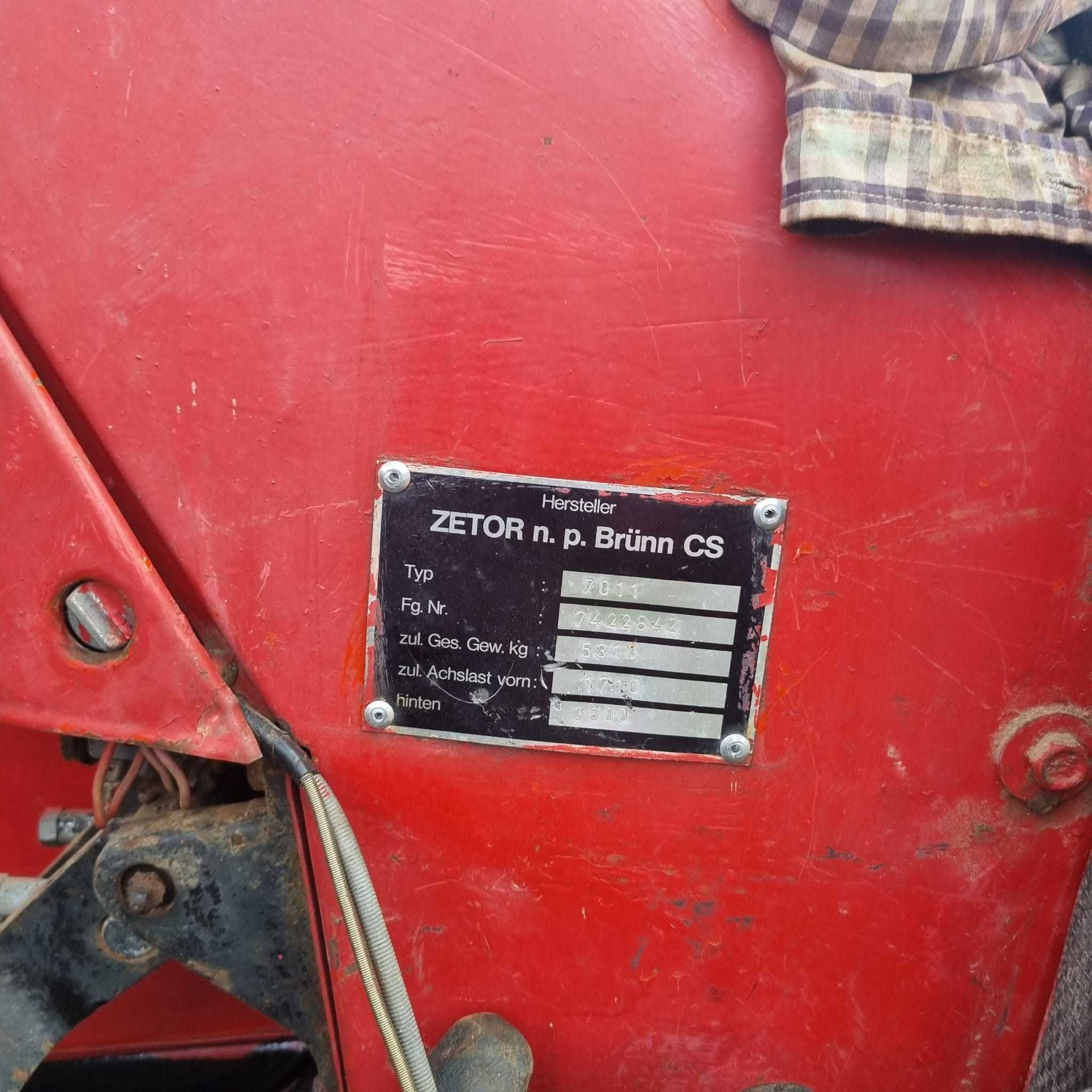Ciągnik Rolniczy zetor 7011