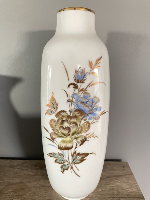 Wazon wysokość 30 cm. porcelana