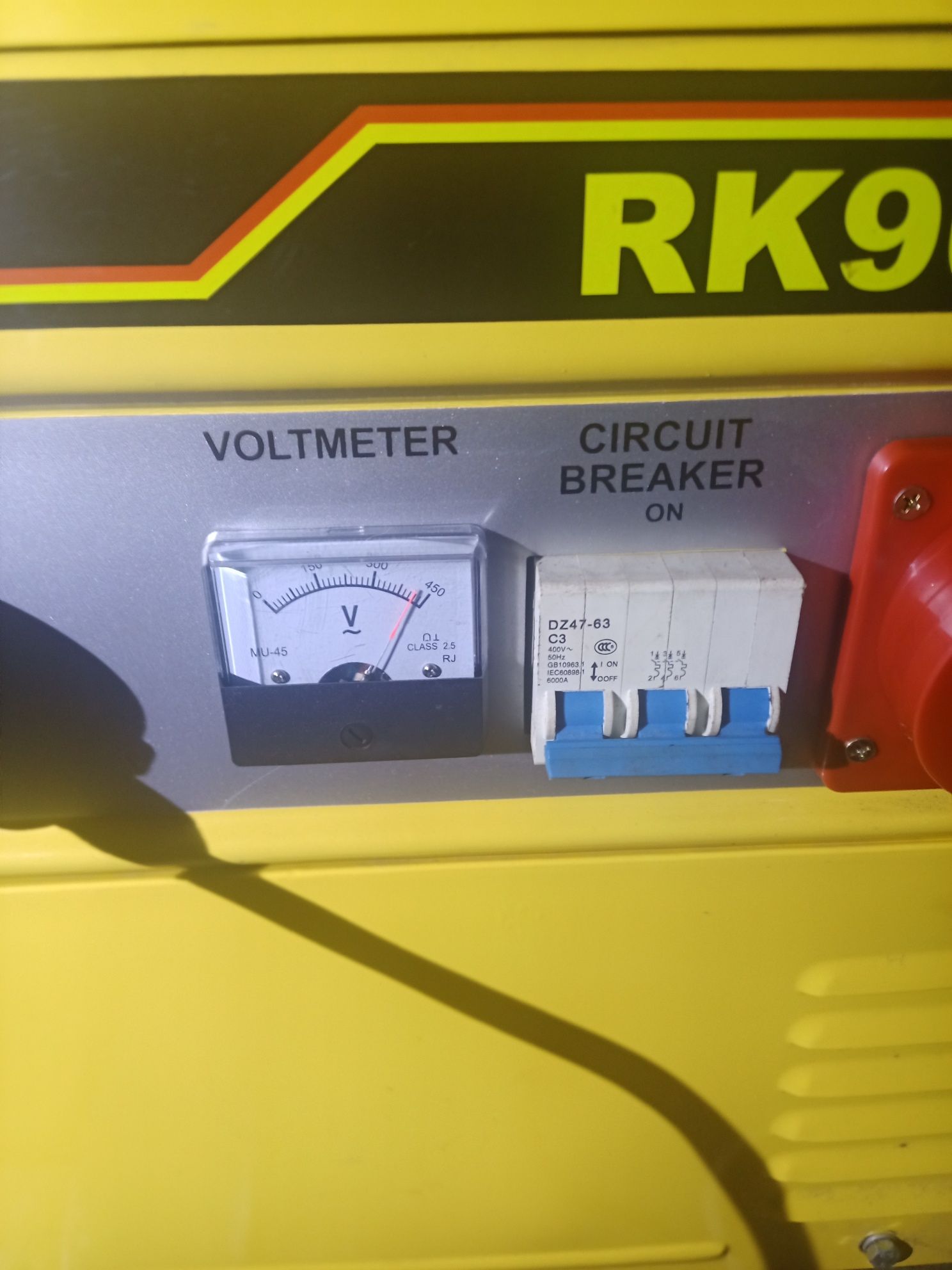 Генератор бензин 3.8KW/230v.  7.2KW/400v.