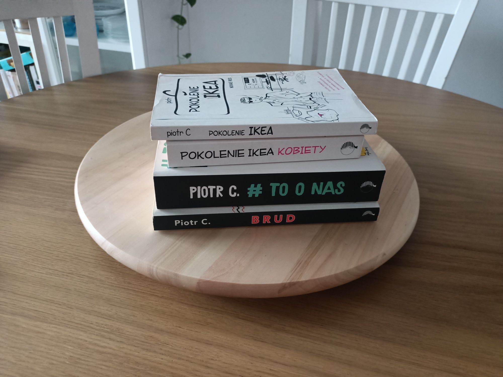 Piotr C. Pokolenie Ikea, To o nas, Brud
