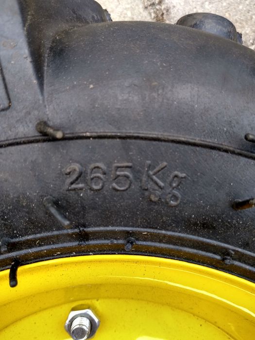 Kółko do taczek, wózka paszowego