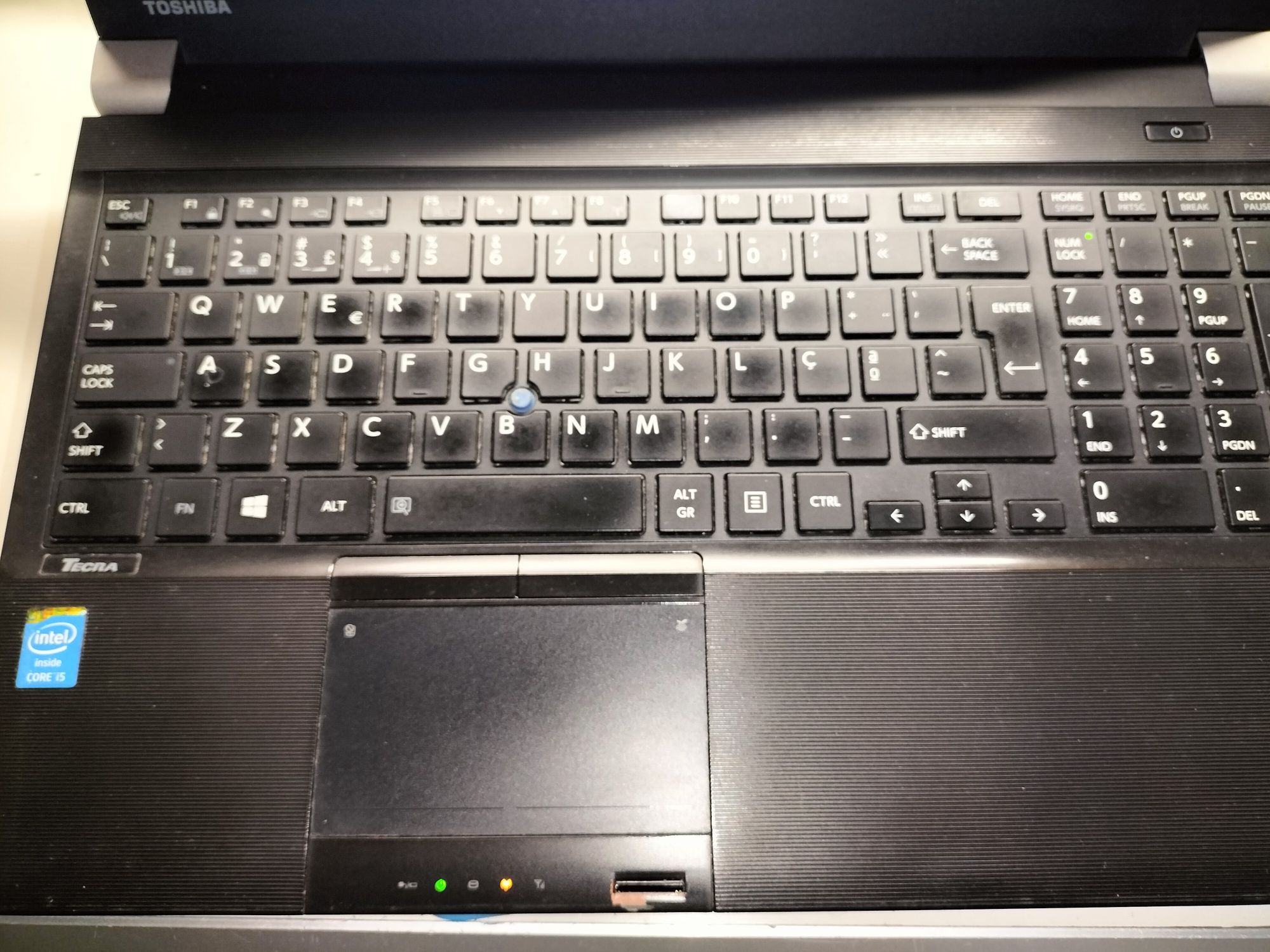 Portátil Toshiba Tecra A50  i5