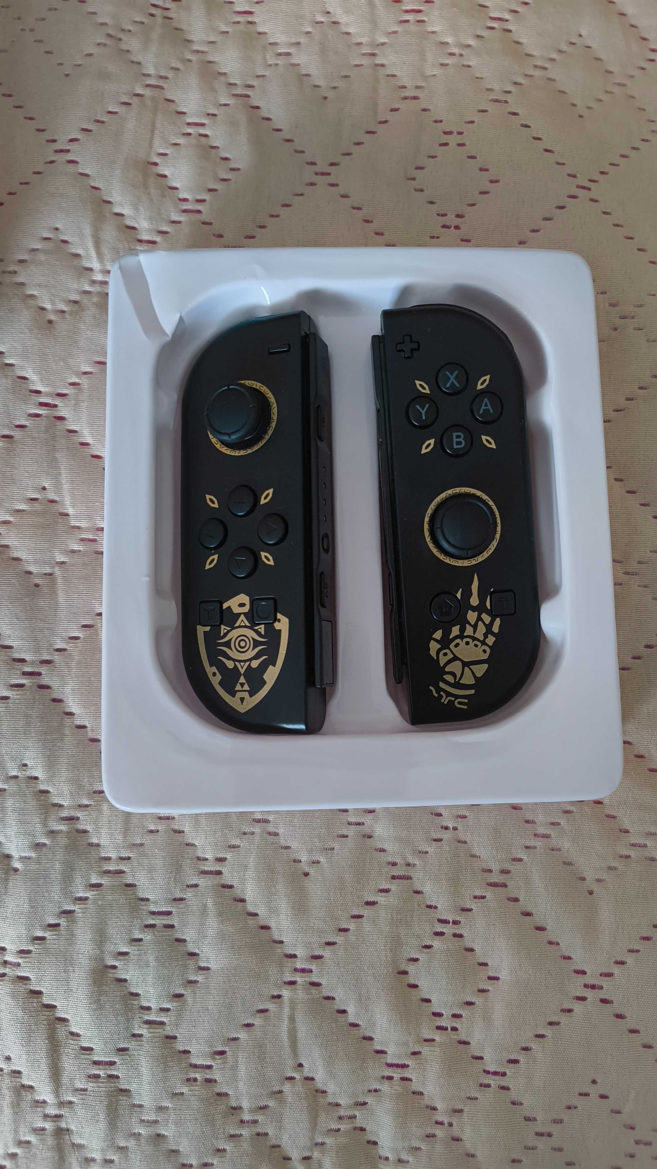 JoyCons Nintendo Switch 1 estilo Legend of Zelda (c. luzes RGB)