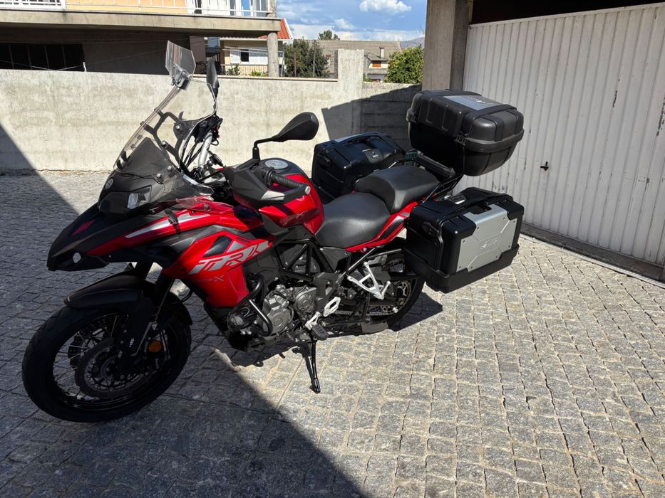 Vendo moto Benelli trk 502x
