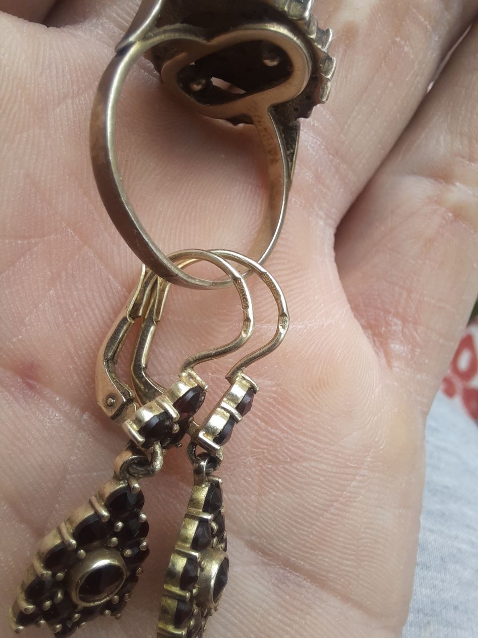 Кольцо и сережки с натуральными чешскими гранатами Серебро Гранат винт
