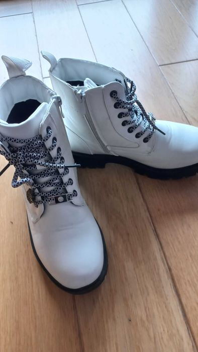 Buty zimowe r.36