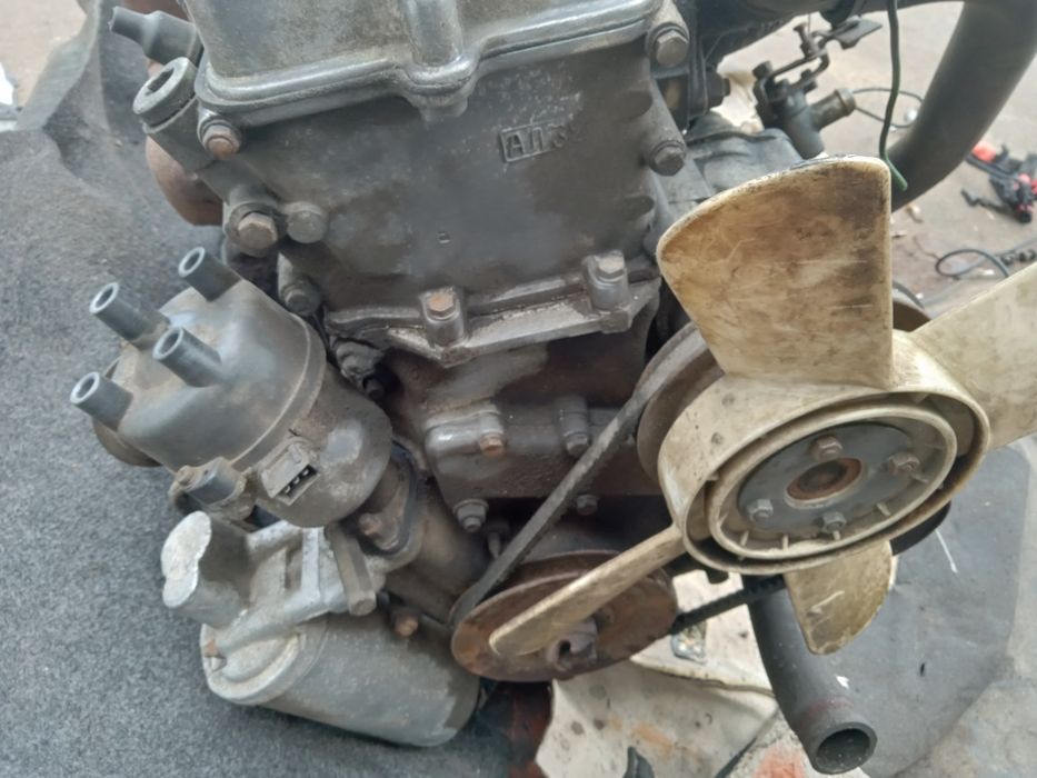 Двигатель на МОСКВИЧ 412,2140