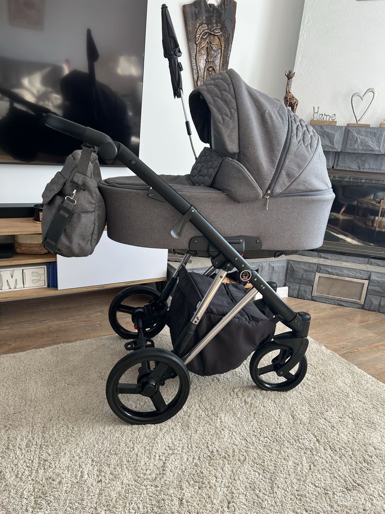 Wozek dzieciecy 4w1 z baza isofix komplet