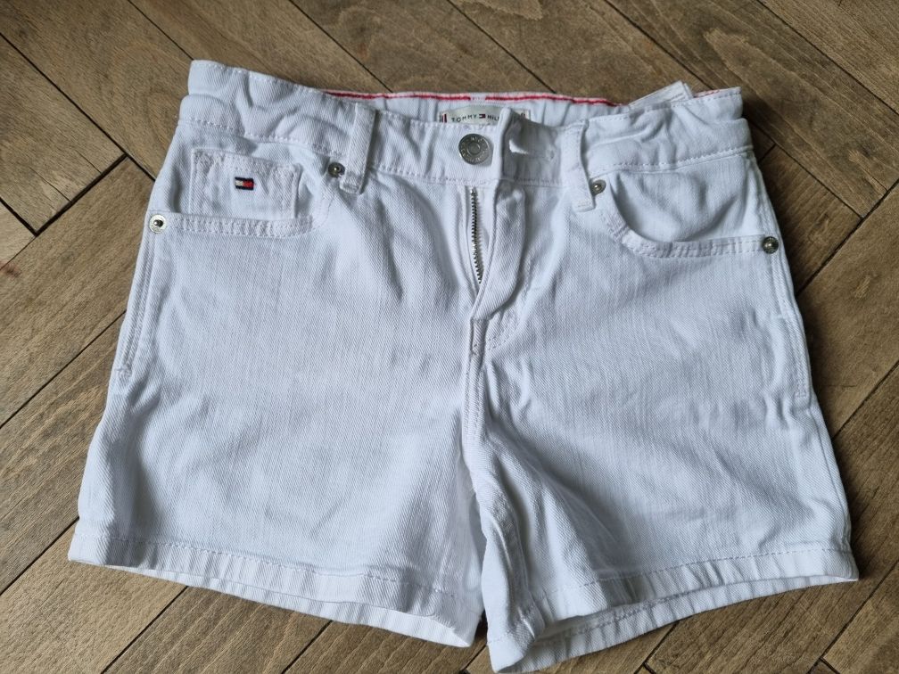 Tommy Hilfiger- krótkie spodenki 140cm. CZYTAJ OPIS