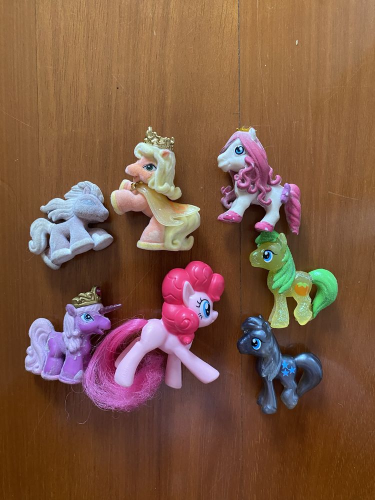 Bonecos figuras my little pony pequenas 1€ cada