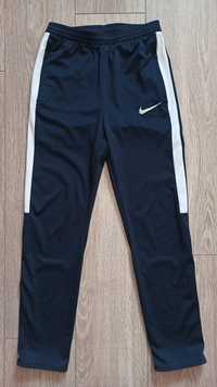 Спортивные штаны Nike мальчик рост 144-155 от 10-11 лет
