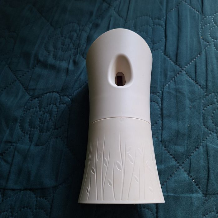 Aparat do odświeżania pomieszczeń