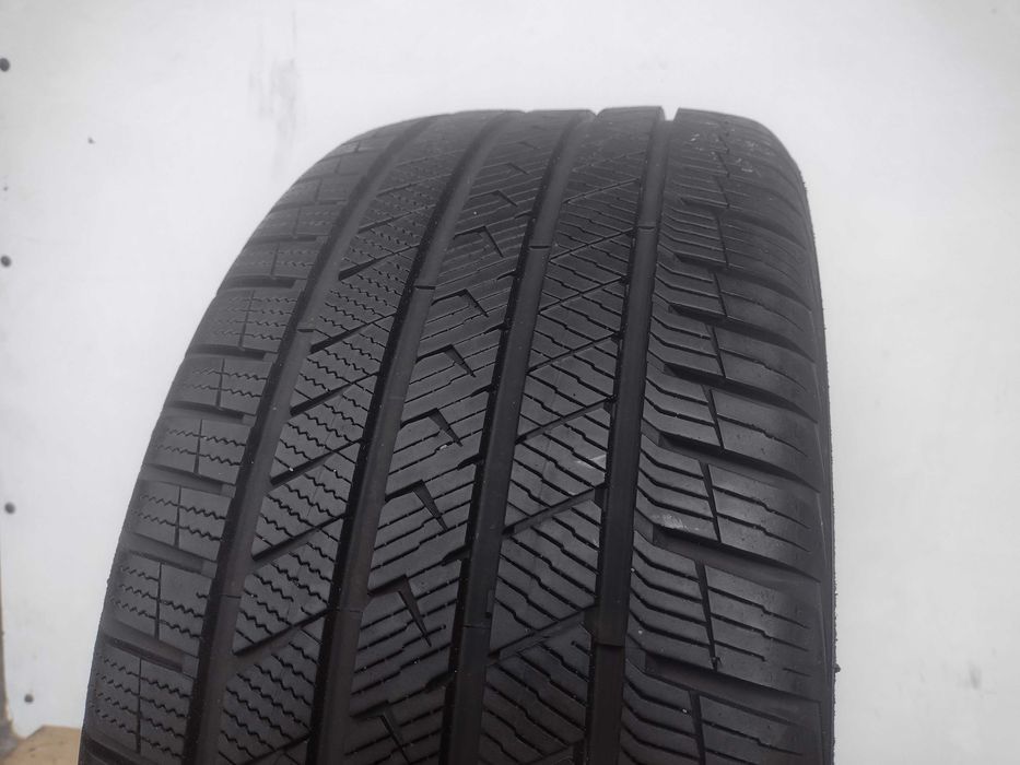 1x Opona całoroczna 255/40/20 VREDESTEIN QUATRAC PRO 101Y XL 7mm!