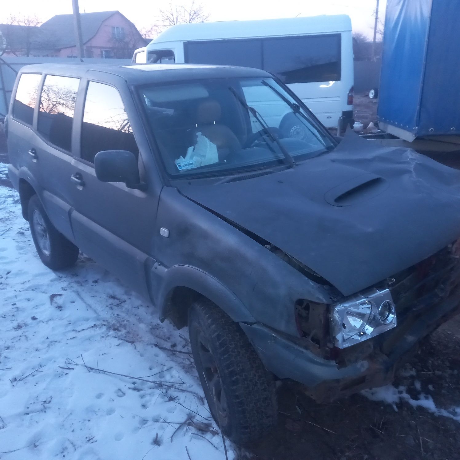 ніссан террано Nissan Terrano