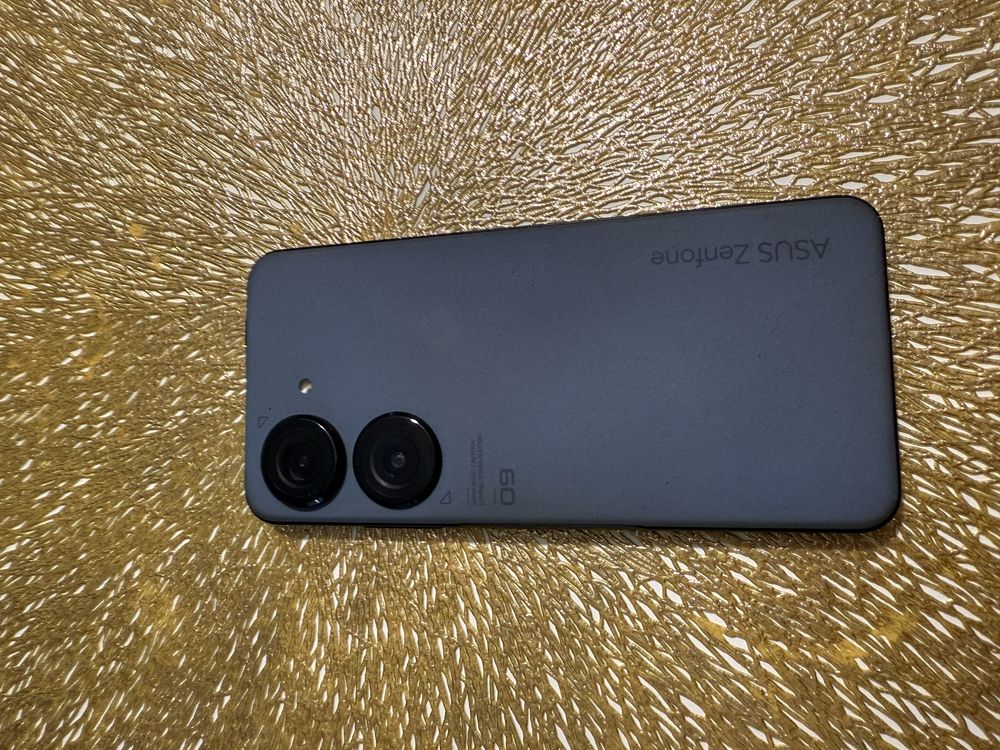 Smartfon telefon Asus zenfone 9 8/128gb android 14