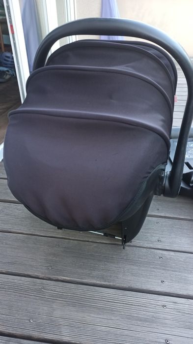 Fotelik samochodowy Kiddy Evolunafix z bazą isofix