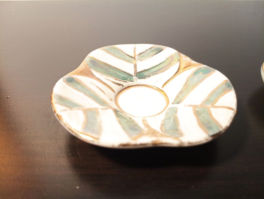 2 Pequenos pratos de porcelana decorativa vintage Portugal como novos!