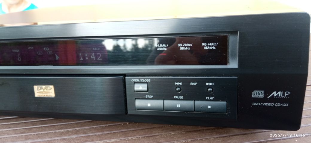 Odtwarzacz DVD JVC XV-D721
