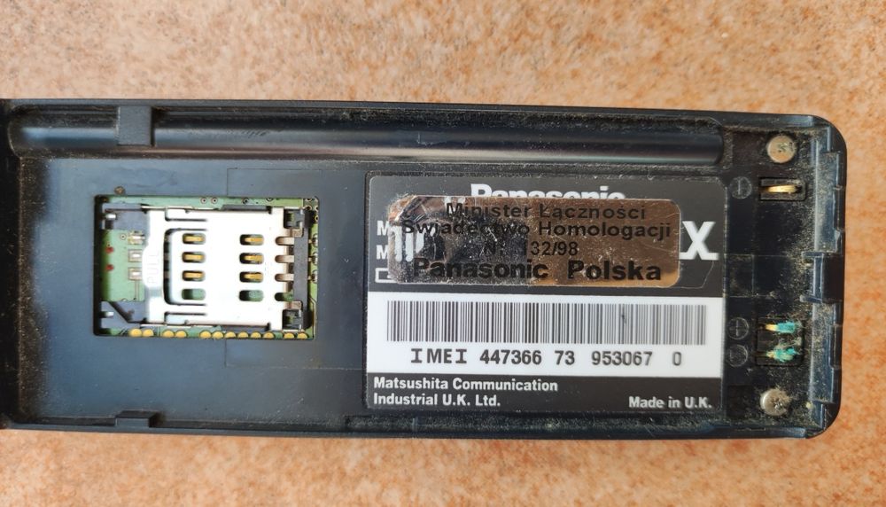 Telefon komórkowy Panasonic G450 retro